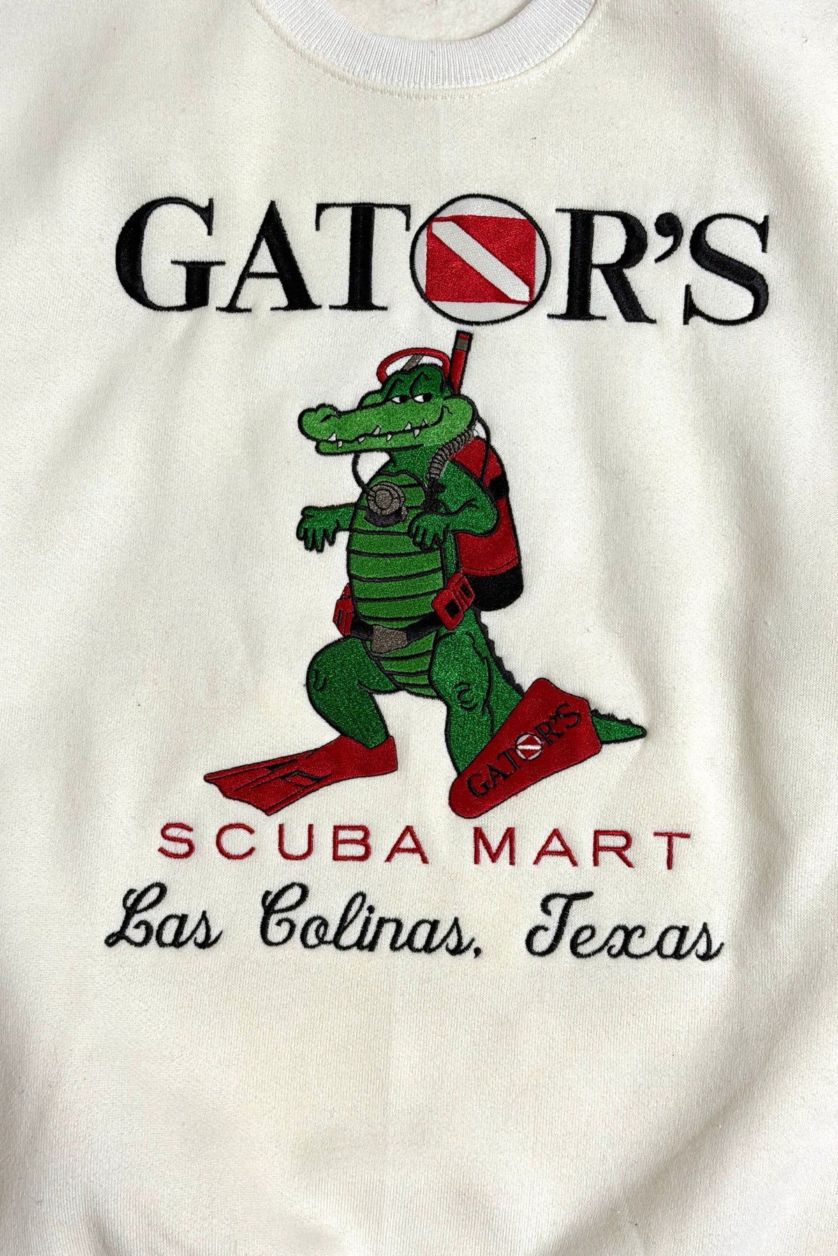 Gator's Scuba Mart embroidery closeup