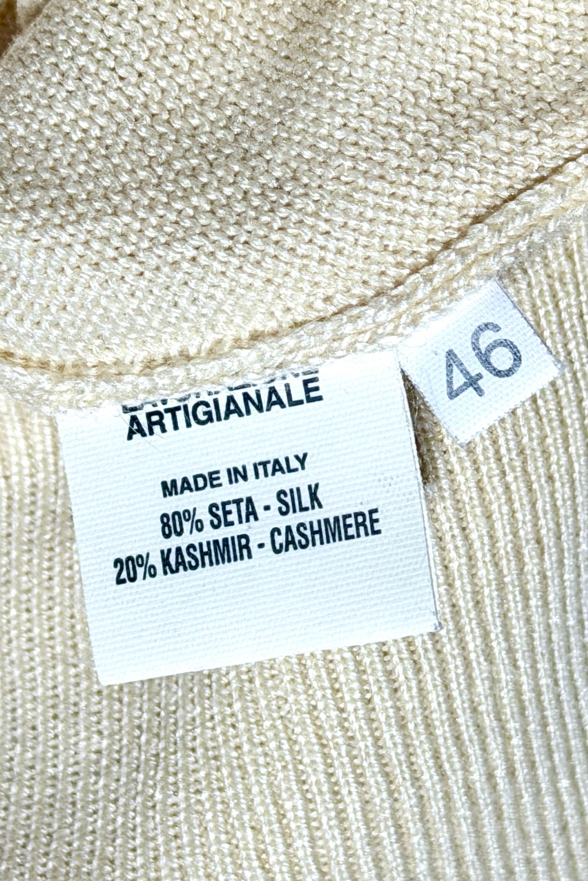 Fabric content tag, made in Italy