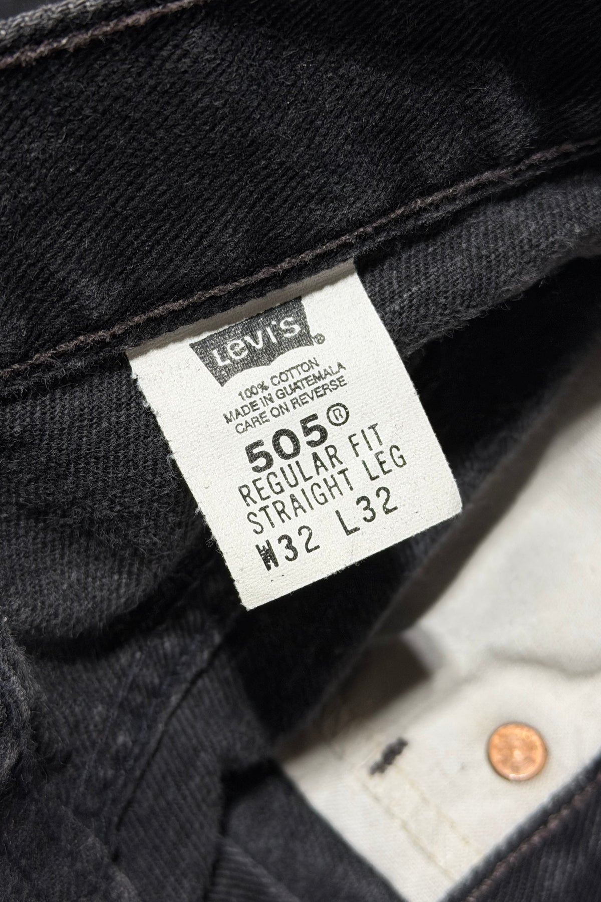 Levi's 505 Regular Fit Straight Leg tag