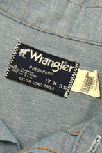 Load image into Gallery viewer, 1970’S WRANGLER MADE IN USA CHAMBRAY WESTERN DENIM PEARL SNAP L/S B.D. SHIRT X-LARGE
