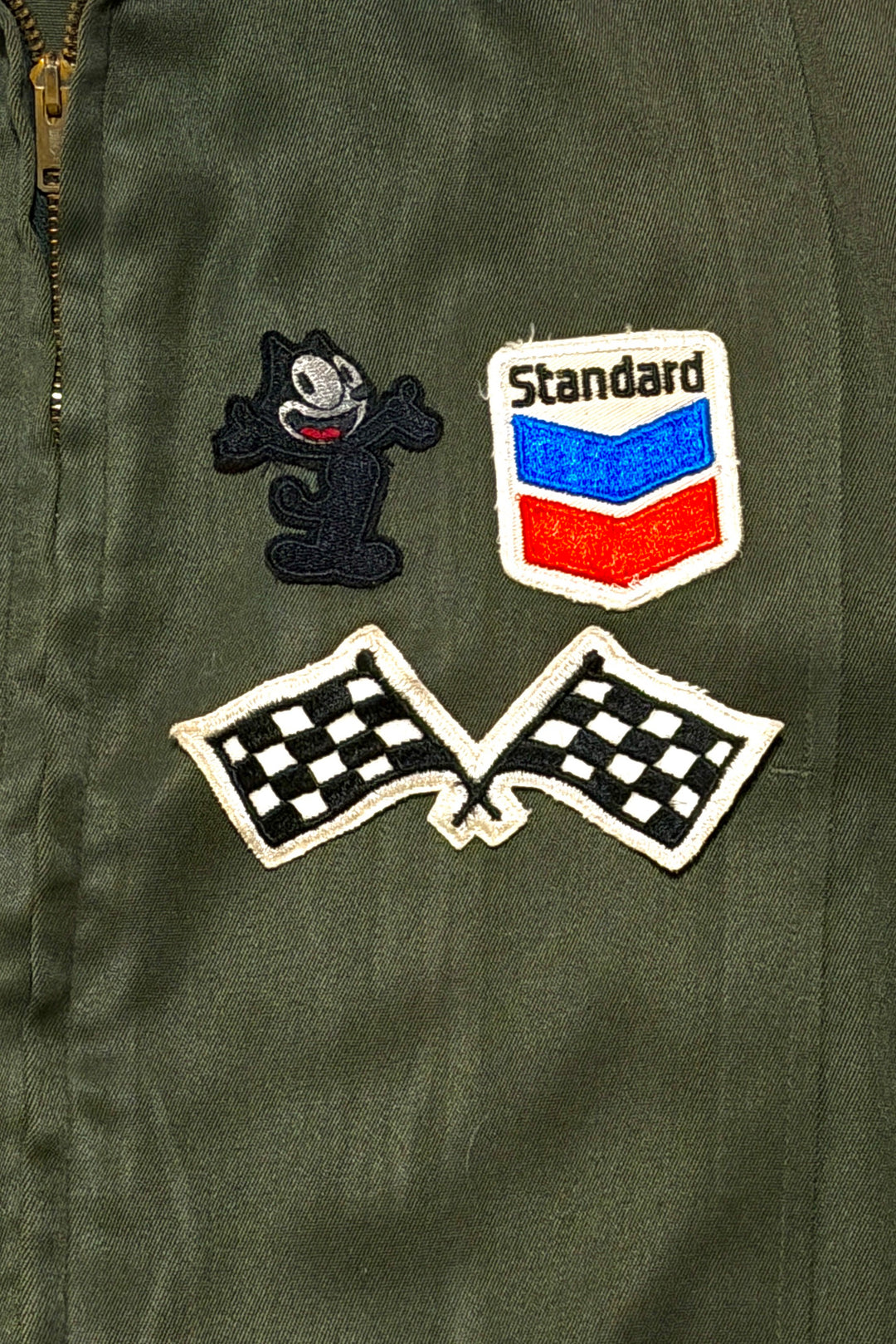 Felix the Cat, Standard chevron and checkered flag patches