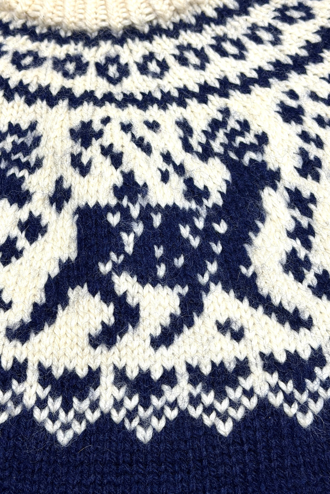 Reindeer yoke knit detail