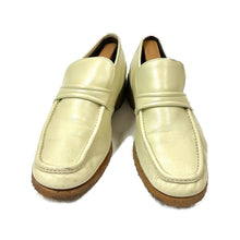 Load image into Gallery viewer, 1970’S HANOVER CREPE SOLE LEATHER SLIP ON SHOES M12
