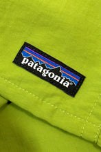 Load image into Gallery viewer, 1990’S PATAGONIA BAGGIES HIKING SHORTS 38
