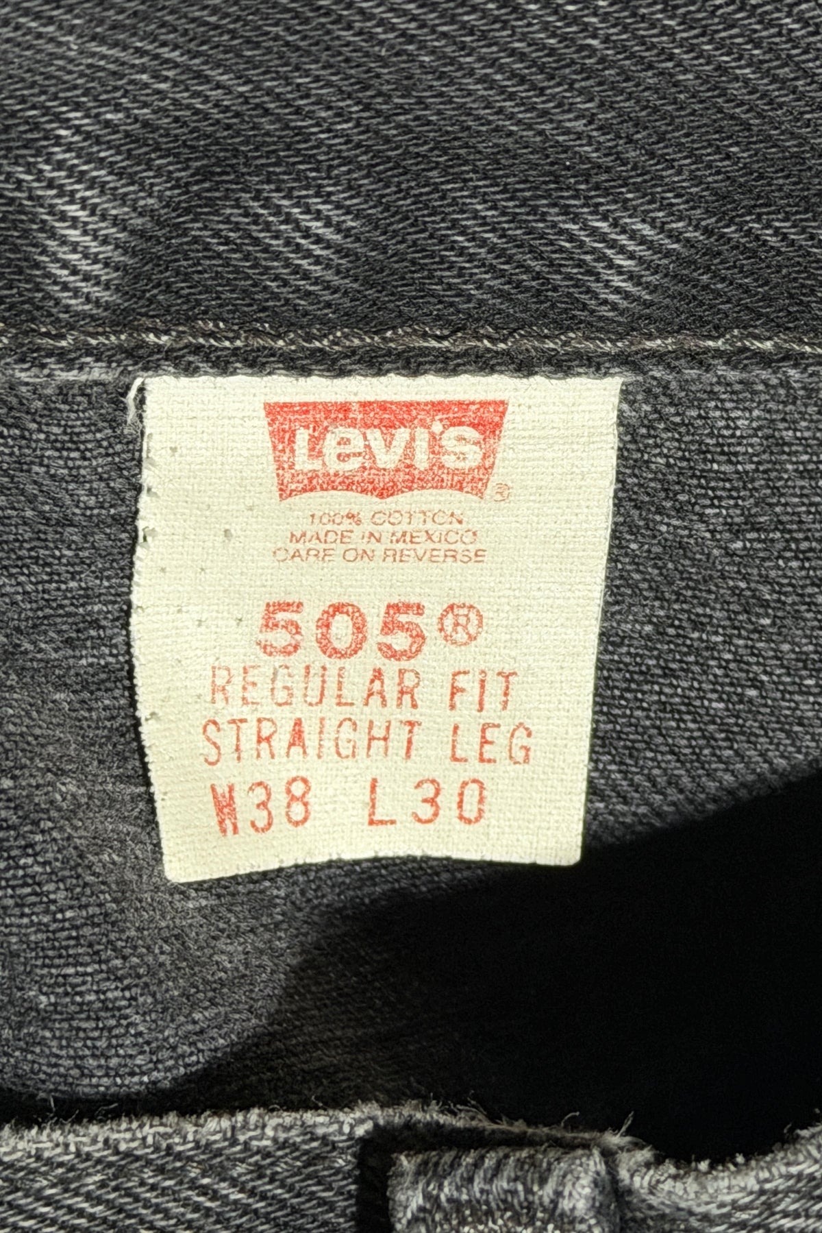 Levi's 505 regular fit tag