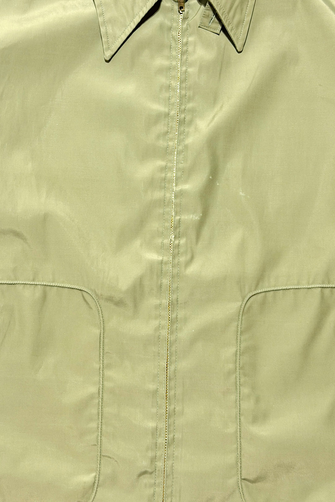 McGregor Drizzler collar and pocket detail