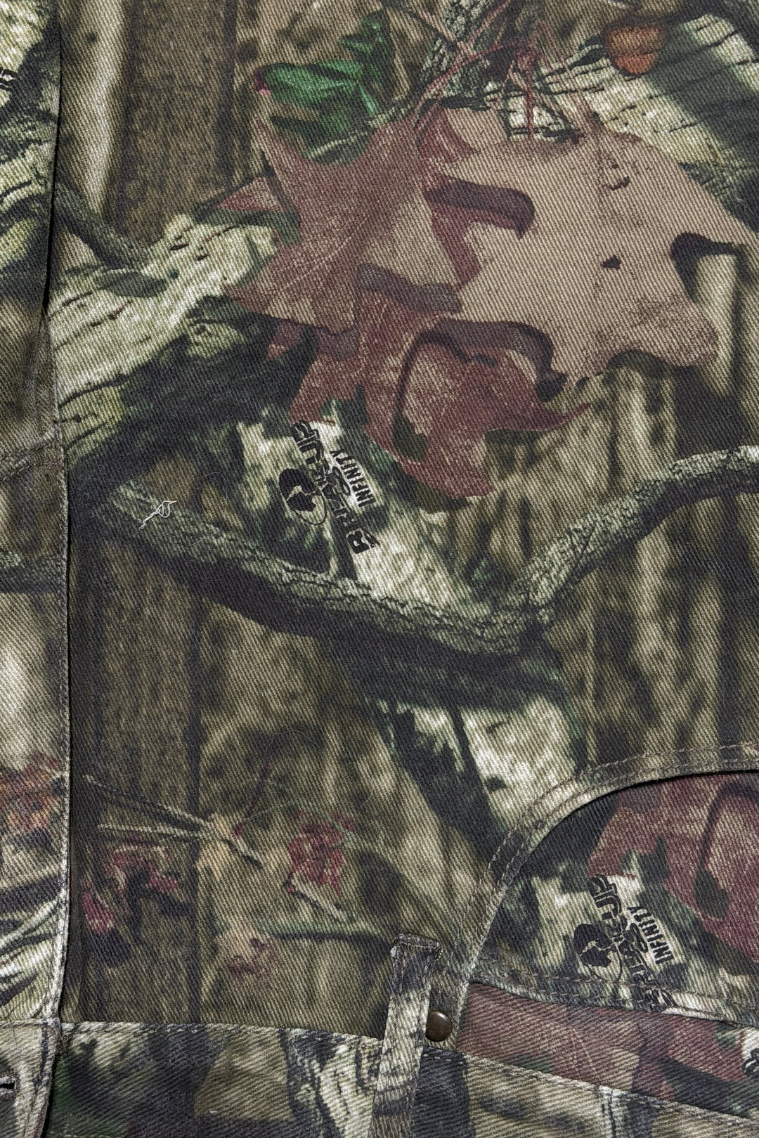 Mossy Oak Break Up Infinity camo print and double knee panel detail