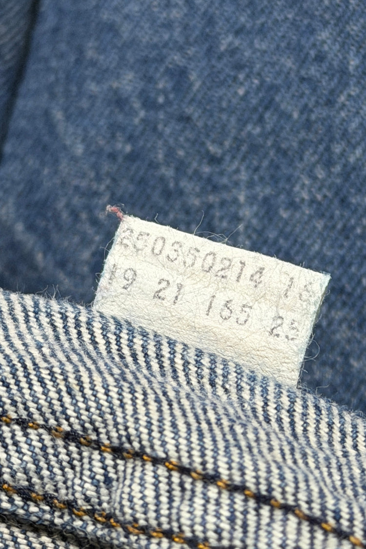 Levi's orange tab tag