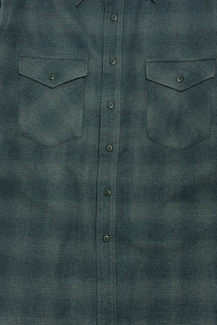 Pendleton flap pockets and placket detail