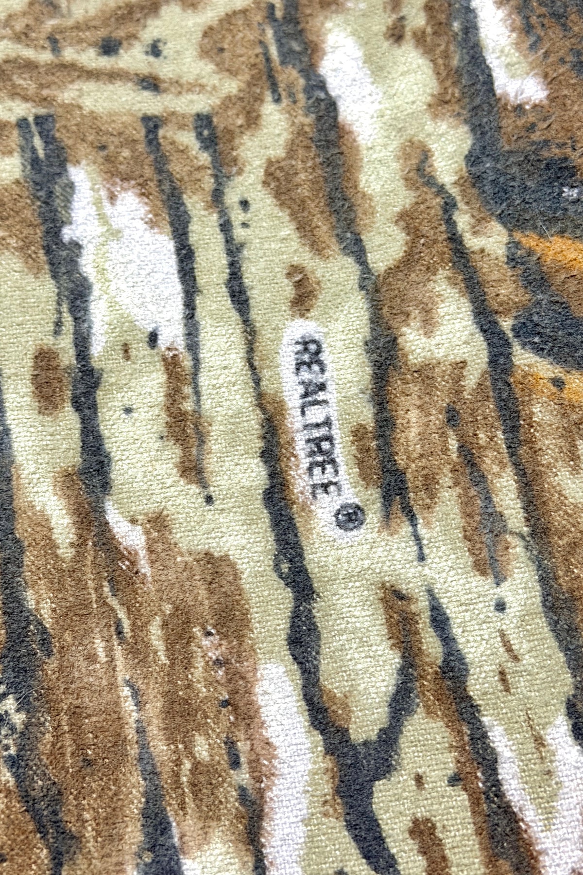 Realtree camo bomber jacket detail