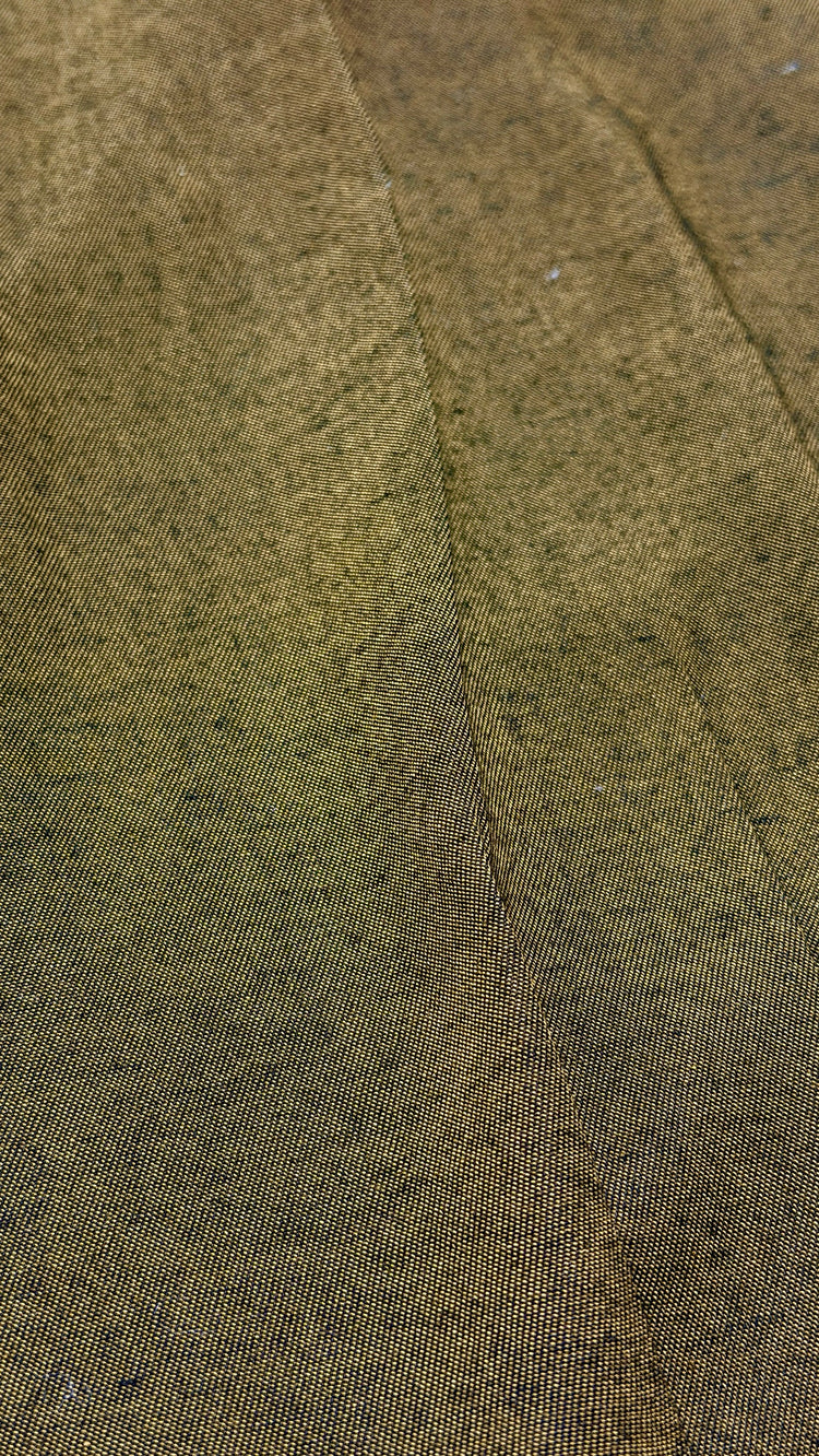 Black and gold sharkskin weave detail