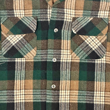 Load image into Gallery viewer, 1970’S PONDEROSA PLAID FLANNEL LOOP COLLAR L/S B.D. SHIRT SMALL
