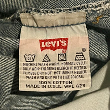 Load image into Gallery viewer, 1990’S LEVI’S 501 MADE IN USA MEDIUM WASH DENIM JEANS 28 X 32
