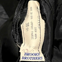 Load image into Gallery viewer, 1980’S BROOKS BROTHERS UNIONMADE BLAZER 38
